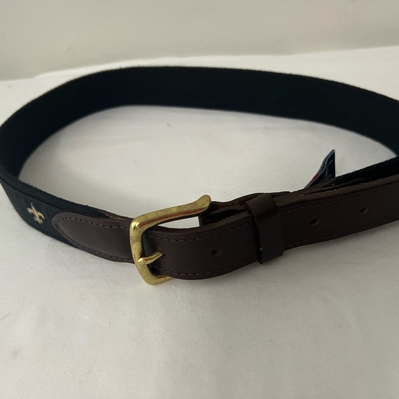 Vineyard Vines fluer de Lis belt - Picture 3 of 4